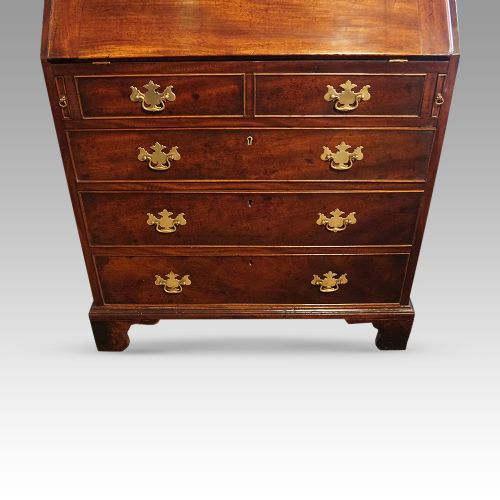 fig 1. Georgian small mahogany bureau
