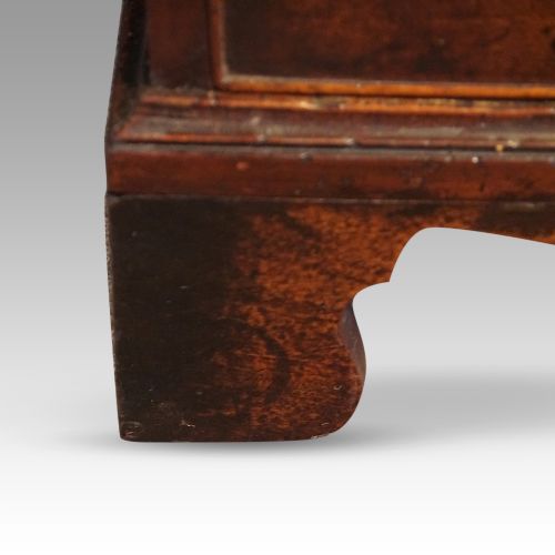 fig 3. Georgian small mahogany bureau