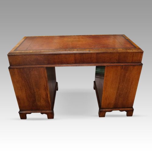 fig 9. Georgian style walnut pedestal desk