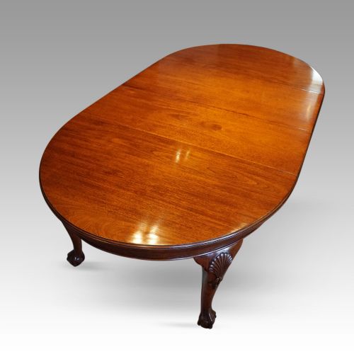 fig 3. Edwardian mahogany extending dining table