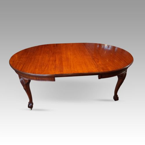 fig 9. Edwardian mahogany extending dining table