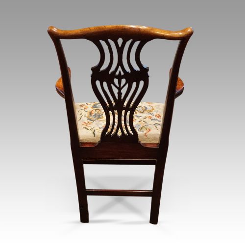 fig 6. Set of 12 Georgian Chippendale mahogany dining chairs