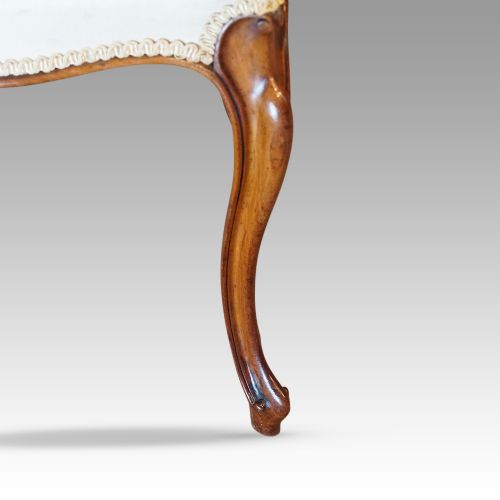 fig 5. Set of 8 Victorian walnut dining chairs