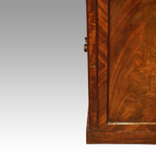 fig 2. George III mahogany side cabinet
