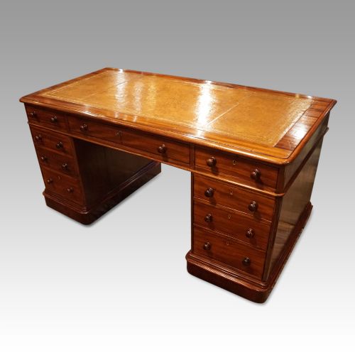 fig 1. Victorian mahogany pedestal desk 153cms