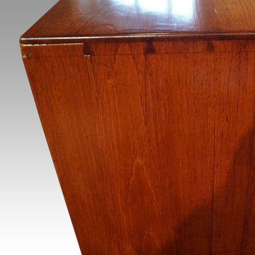 fig 2. Victorian Naval dockyard campaign chest