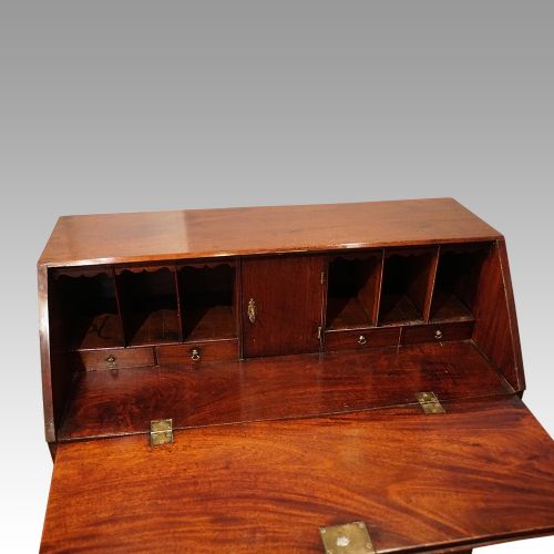 fig 6. Georgian mahogany small bureau