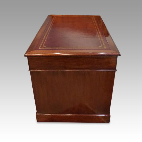 fig 2. Edwardian mahogany pedestal desk