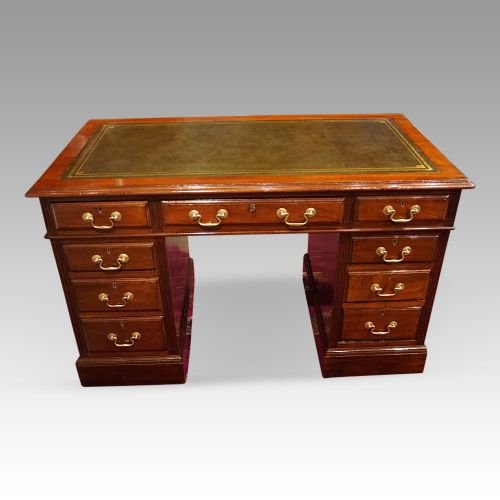 Edwardian Mahogany Pedestal Desk 122cms