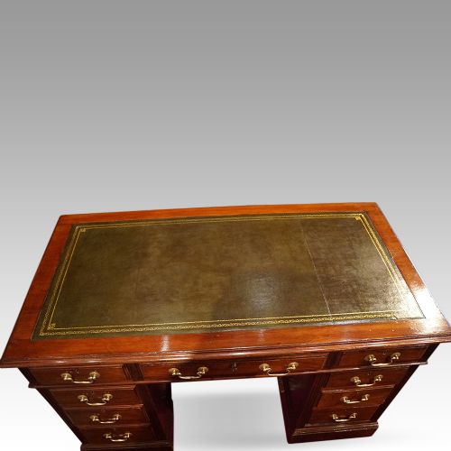 fig 7. Edwardian mahogany pedestal desk 122cms