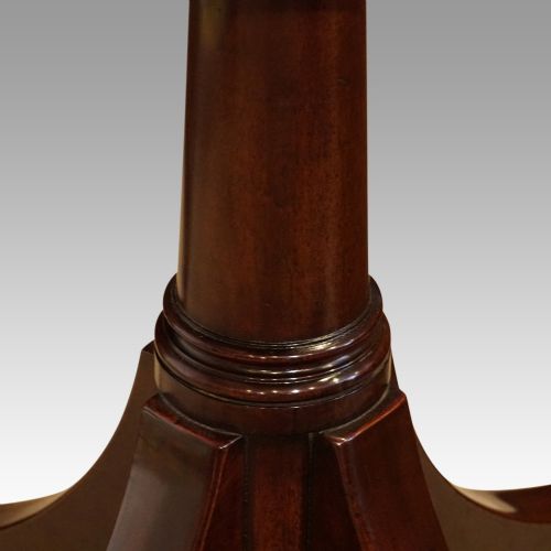 fig 3. George V mahogany 3 pillar dining table