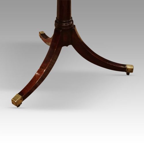 fig 5. George V mahogany 3 pillar dining table