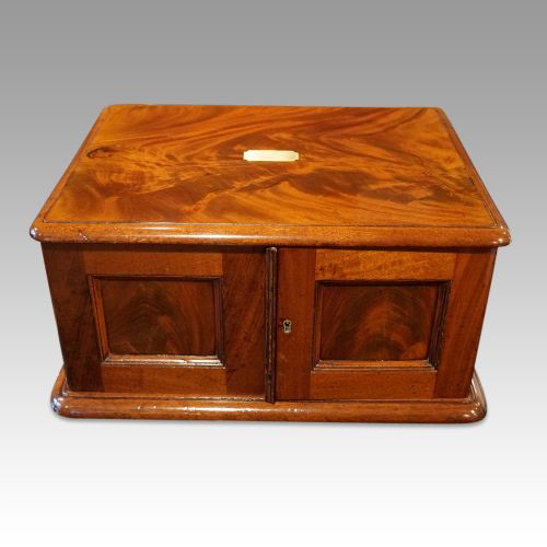 fig 2. Edwardian mahogany collectors cabinet