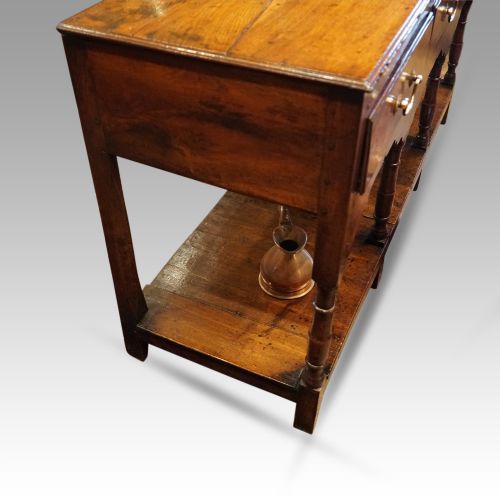 fig 5. Georgian oak pot board dresser