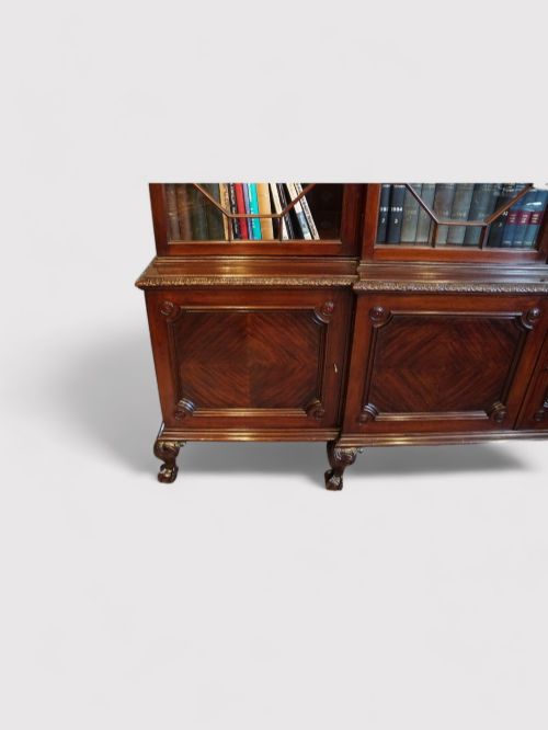 fig 5. Waring and Gillows breakfront bookcase