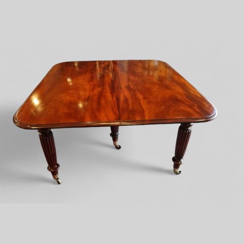 fig 3. Regency mahogany extending dining table