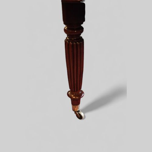 fig 6. Regency mahogany extending dining table
