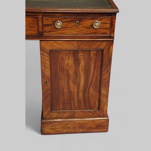 fig 3. Georgian mahogany partners desk