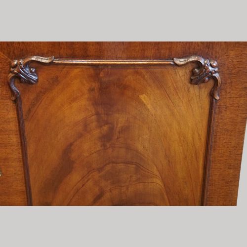 fig 7. Georgian style mahogany bookcase