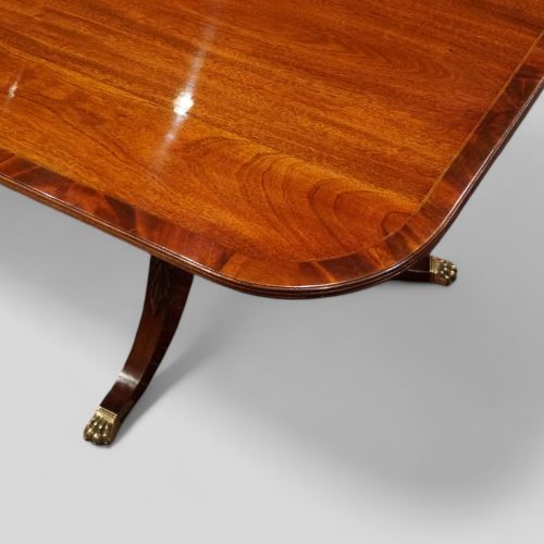 fig 4. Georgian mahogany 3 pillar dining table