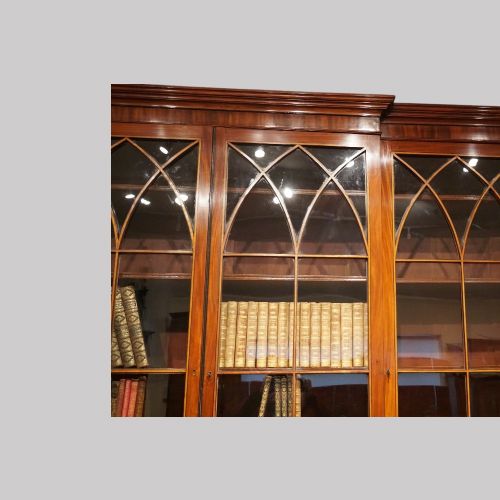 fig 9. George III mahogany breakfront bookcase