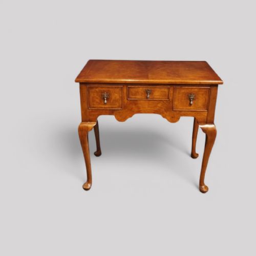 QUEEN ANNE STYLE WALNUT LOWBOY - ADDITIONAL PHOTO 4
