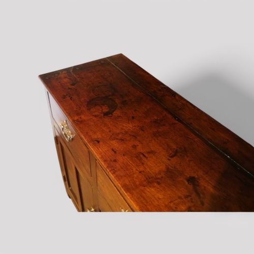 fig 3. George III oak dog kennel dresser base