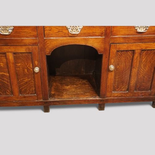 fig 5. George III oak dog kennel dresser base