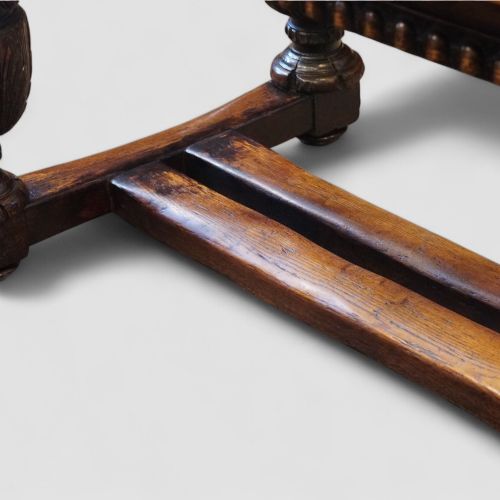 fig 3. Antique large oak draw leaf dining table