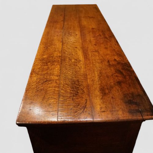 fig 5. Georgian Oak Cross-Banded Dresser Base, c. 18th Century