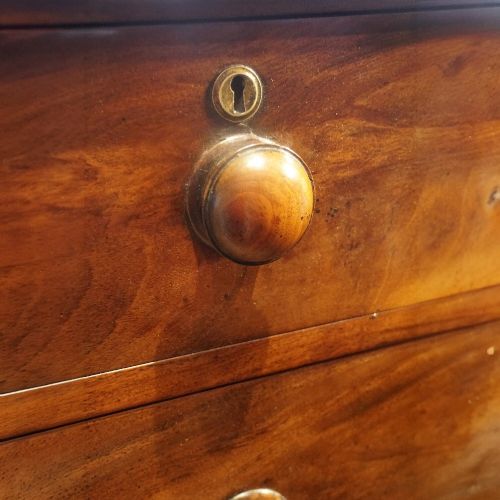 fig 3. Victorian Mahogany Chest of Drawers | Antique Flame Veneer
