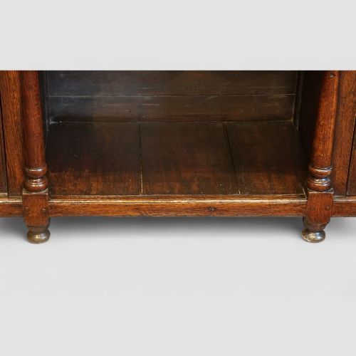 fig 4. 18th Century Oak Dresser Base with Wide Central Dog Kennel
