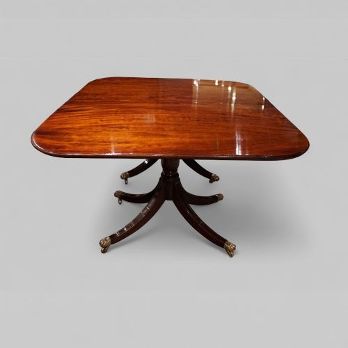 fig 8. Georgian-style mahogany twin-pillar dining table