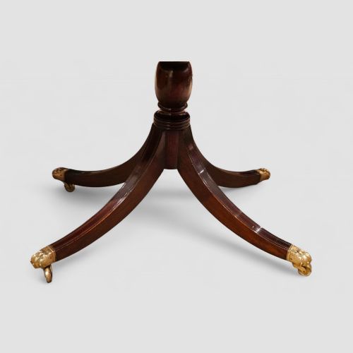 fig 9. Georgian-style mahogany twin-pillar dining table