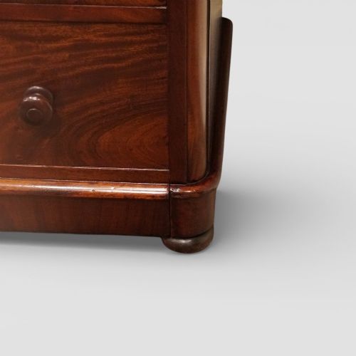 fig 4. Small Victorian Mahogany Chest of Drawers
