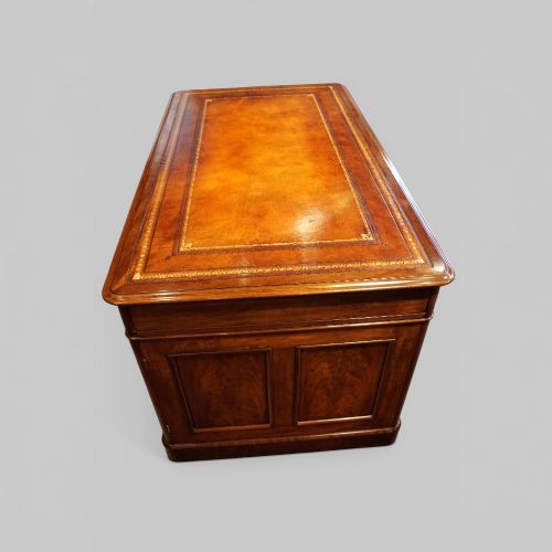 fig 5. Victorian mahogany partners desk