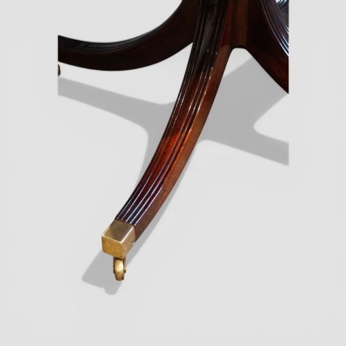 fig 1. George V mahogany 3-pillar dining table