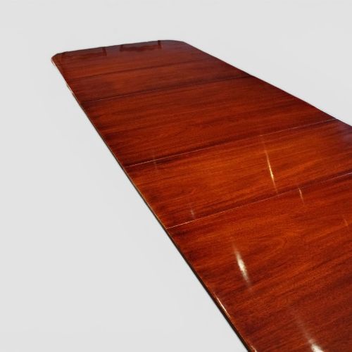 fig 2. George V mahogany 3-pillar dining table