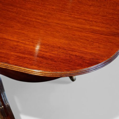 fig 5. George V mahogany 3-pillar dining table