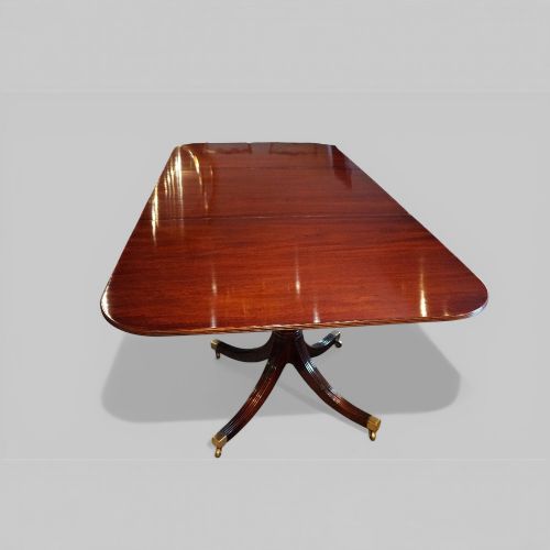 fig 8. George V mahogany 3-pillar dining table