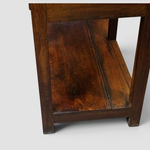19TH CENTURY OAK DRESSER BASE WITH POT BOARD AND THREE DRAWERS - ADDITIONAL PHOTO 2