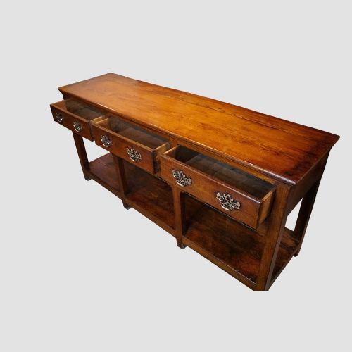 19TH CENTURY OAK DRESSER BASE WITH POT BOARD AND THREE DRAWERS - ADDITIONAL PHOTO 3