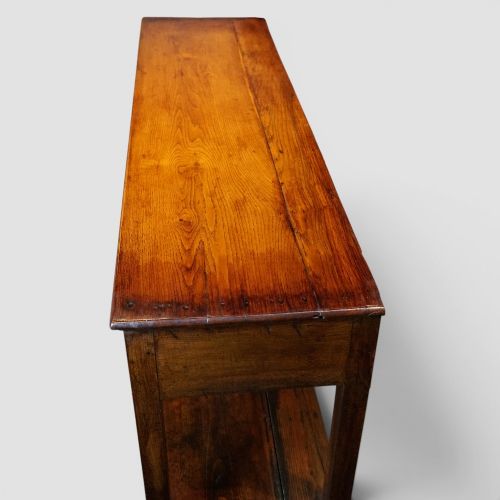 19TH CENTURY OAK DRESSER BASE WITH POT BOARD AND THREE DRAWERS - ADDITIONAL PHOTO 8