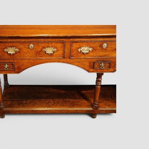 fig 4. George III oak pot board dresser base