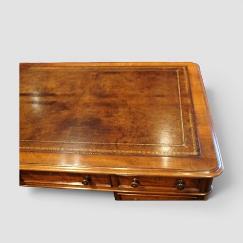 RARE SMALL VICTORIAN MAHOGANY PARTNERS DESK - ADDITIONAL PHOTO 14