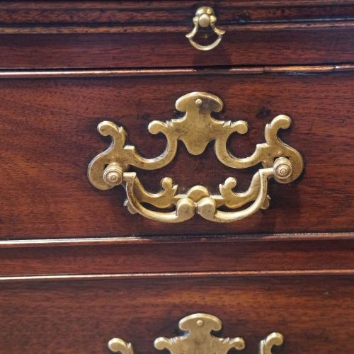 GEORGE III MAHOGANY BACHELORS CHEST - ADDITIONAL PHOTO 6