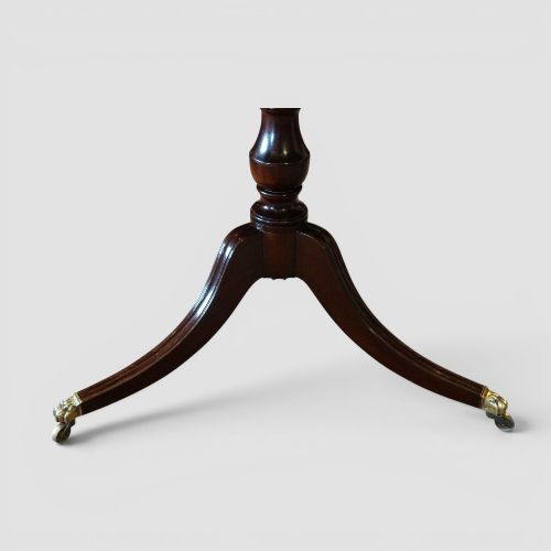 REGENCY STYLE MAHOGANY THREE PILLAR EXTENDING DINING TABLE CIRCA 1910 - ADDITIONAL PHOTO 9
