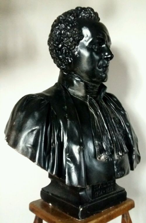 fig 2. Bust of Jean Noël Halle From Victoria & Albert Museum