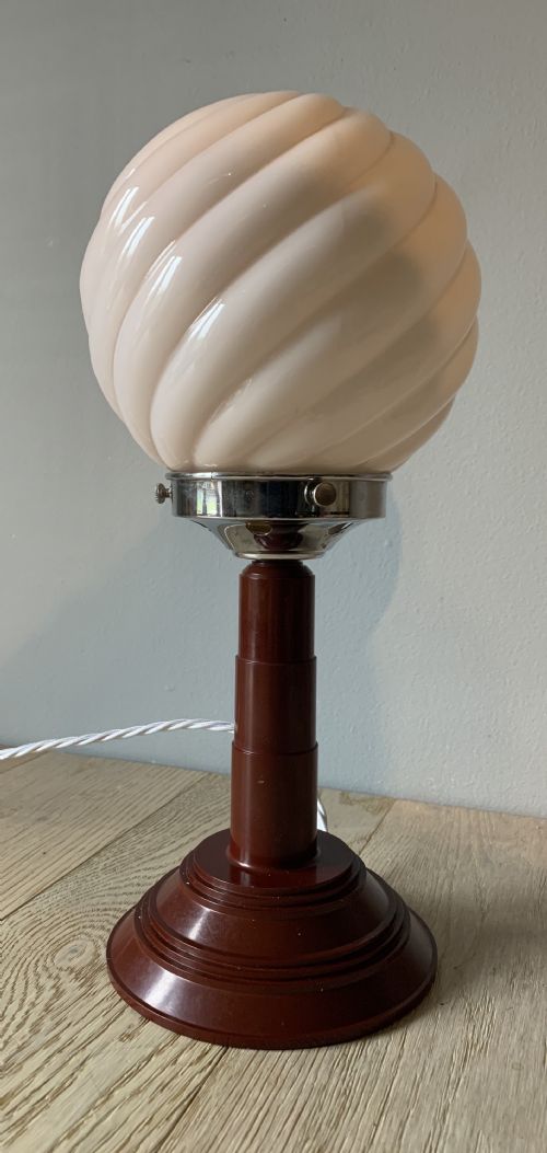 1930s Art Deco Bakelite Table Lamp, Rewired and Pat Tested