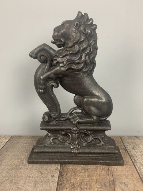 Victorian Cast Iron Lion Rampant Doorstop in Original Condition; Door Stop; Door Porter